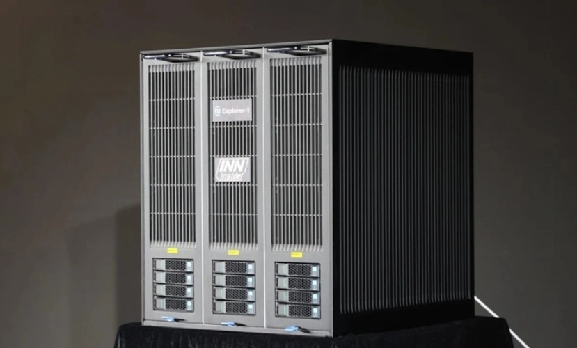 Máy tính AI siêu tiết kiệm điện nhỏ ngang tủ lạnh