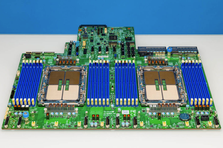 Vì sao các bo mạch chủ máy chủ từ bỏ chuẩn ATX với ví dụ Supermicro X14DBM-AP?